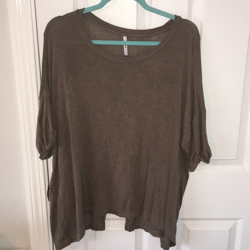 Light weight Tee